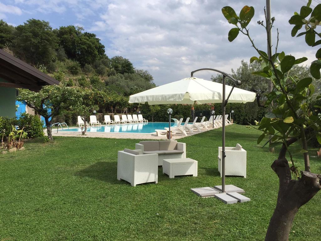 Вілла Agriturismo Valle Alcantara Motta Camastra Екстер'єр фото